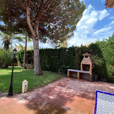 Chalet En Canales De Veneziola Con Piscina Y Embarcadero Chalet